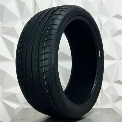 [2454518TH202] LLANTA TALON TH202 245/45R18 TRIANGLE 100Y
